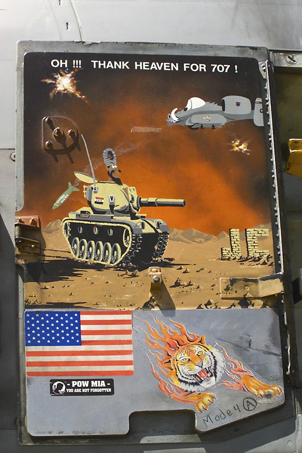 Nose Art from A-10 No.707, 118th TFS, Iraq 2003 