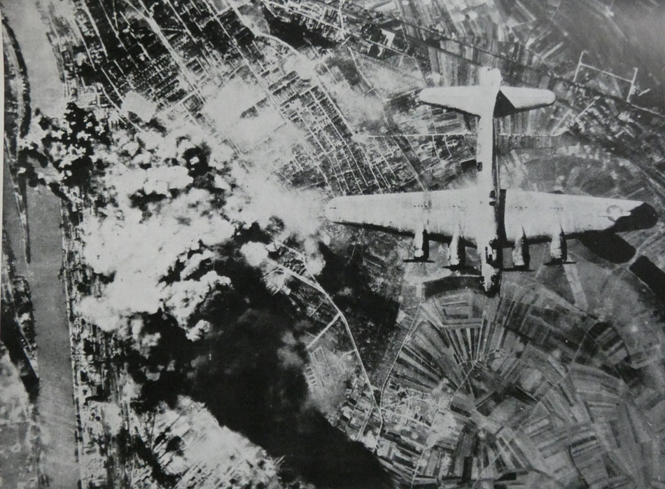 B-17 Flying Fortress over Ludwigshaven 