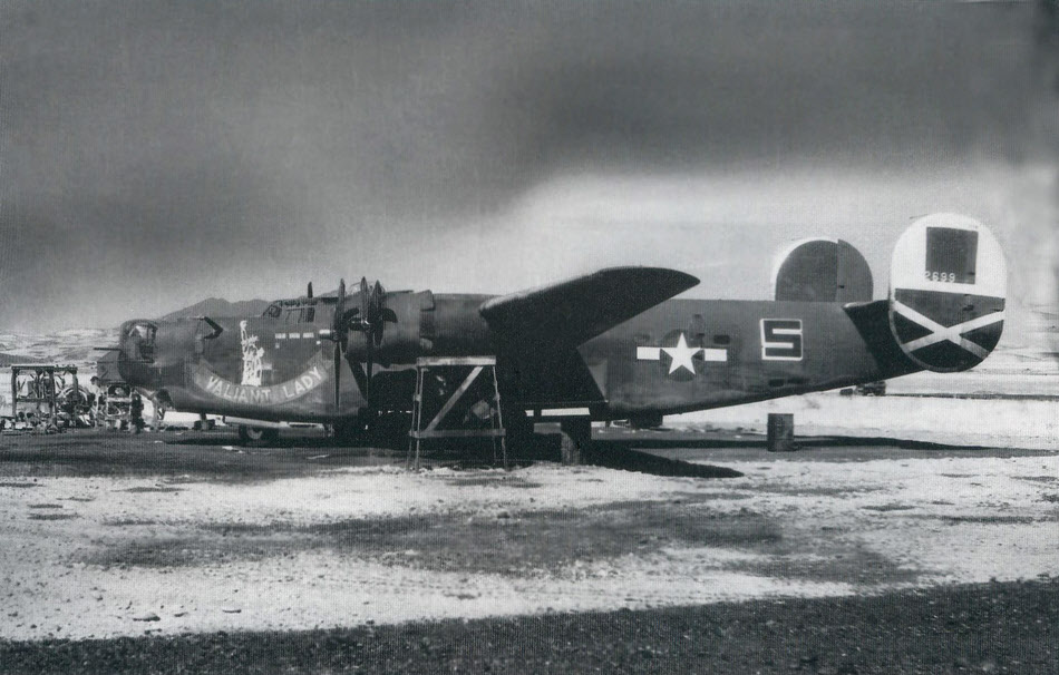 Consolidated B-24H Liberator 'Valiant Lady' 