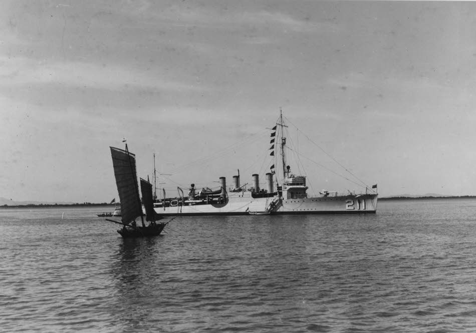USS Alden (DD-211) at Chefoo, 1 January 1937 