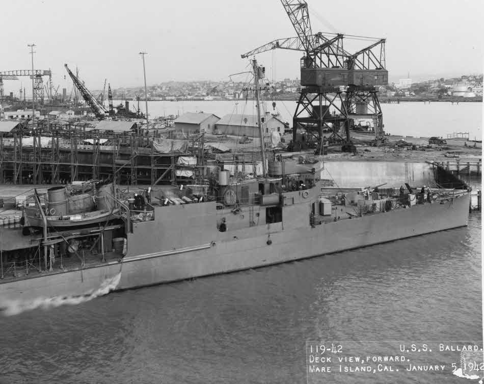 USS Ballard (AVD-10), Mare Island, 1942 