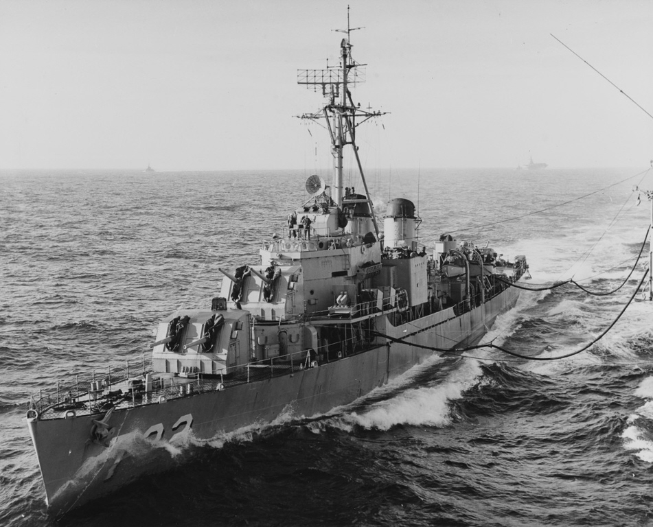 USS Barton (DD-722) refueling off Korean, 1952 