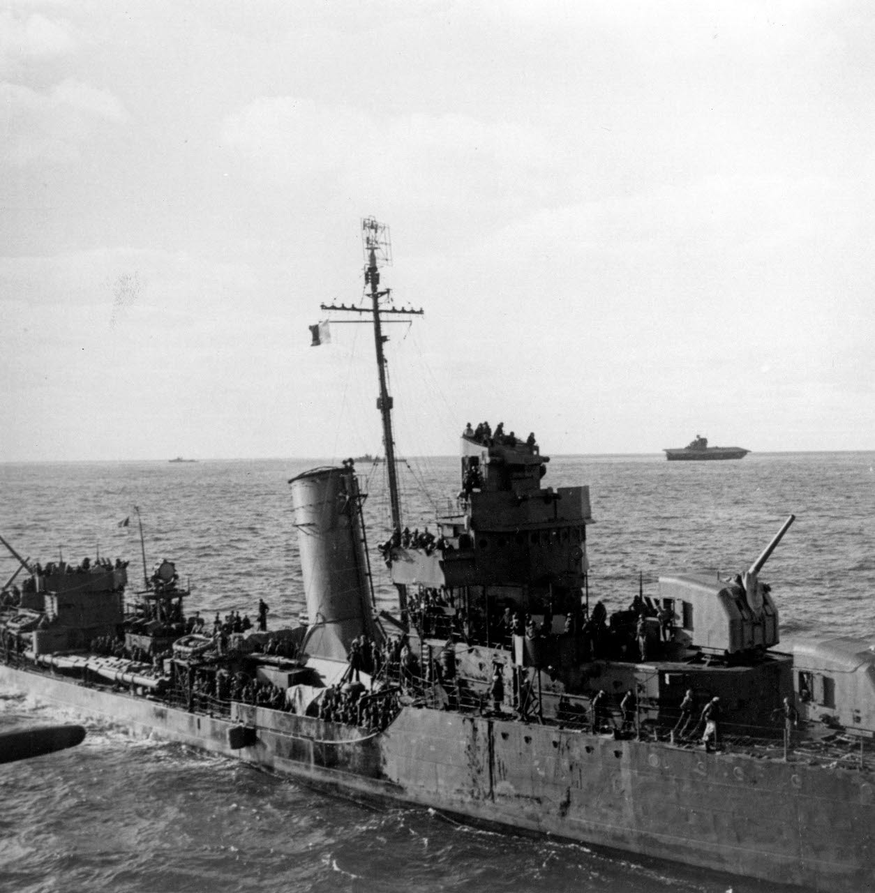 USS Benham (DD-397) carrying survivors from Yorktown 