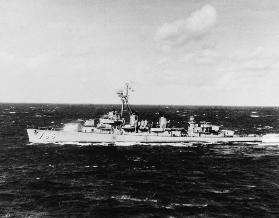 USS Benham (DD-796) at sea 1959 