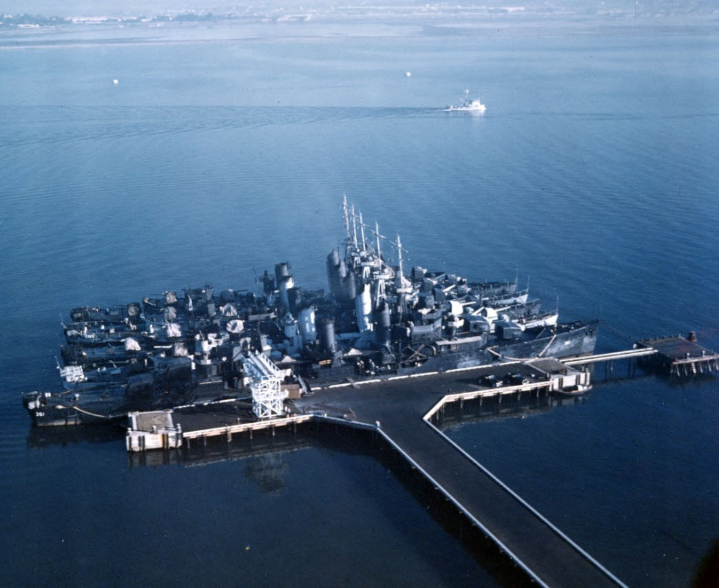 USS Clark (DD-361), USS Case (DD-370), Cummings (DD-365), Shaw (DD-373) and Tucker (DD-374) , San Diego 1941 