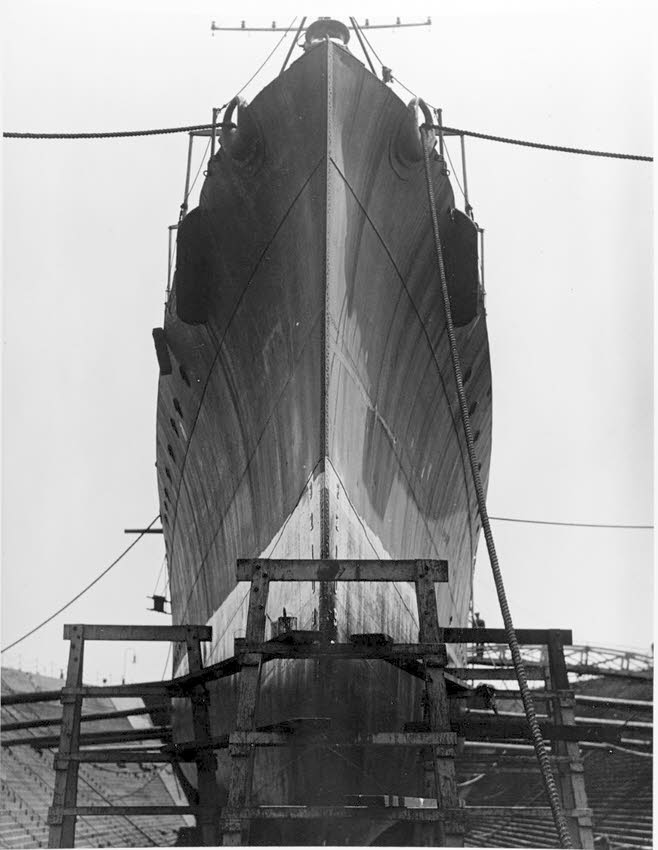 USS Dahlgren (DD-187), Philadelphia Navy Yard Dry Dock, May 1932 