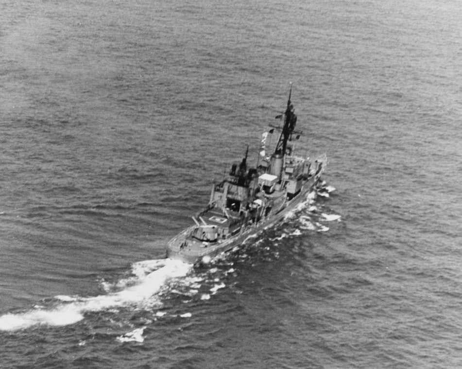USS Herbert J Thomas (DD-883) bombarding Vietnam 