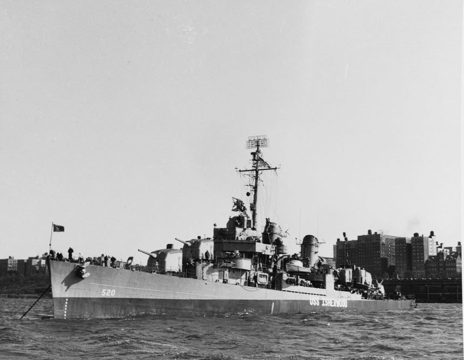 USS Isherwood (DD-520), New York, 1945 