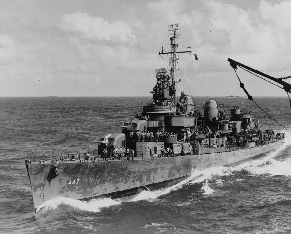 USS Jenkins (DD-447) coming alongside, 1943 