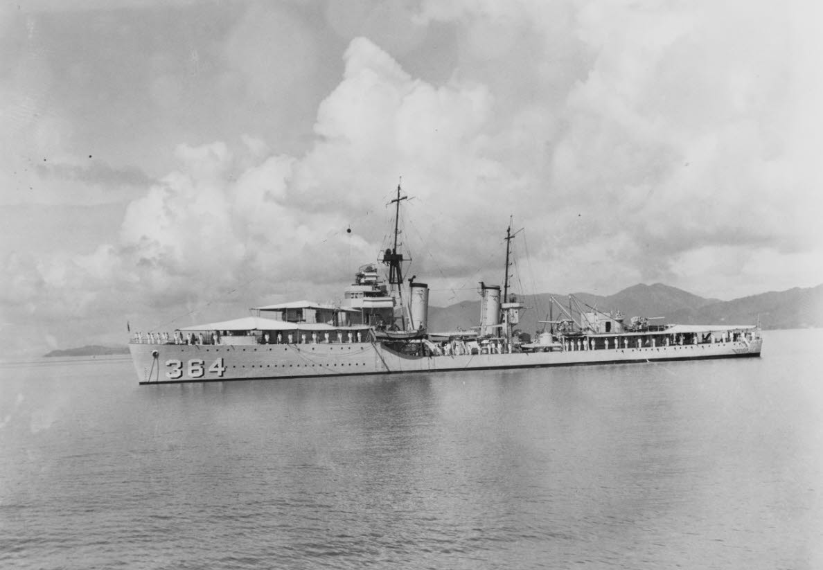 USS Mahan (DD-364) with rails manned 