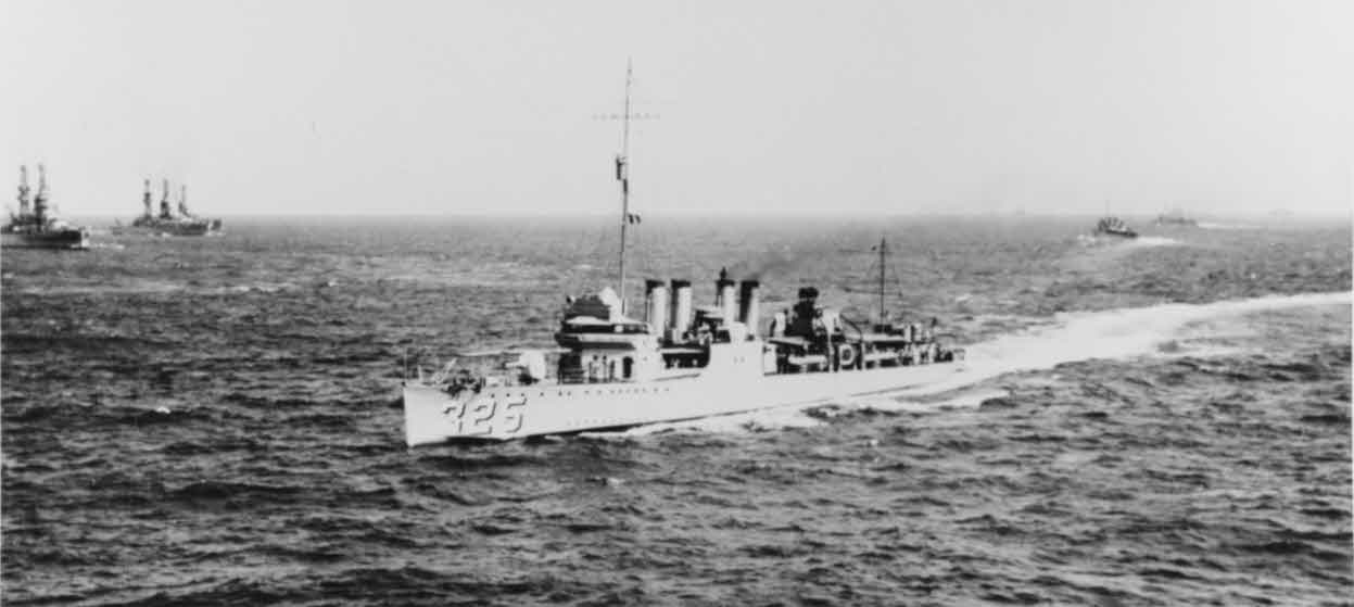 USS Mullany (DD-325) passes the battle fleet 