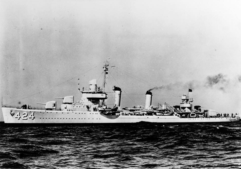 USS Niblack (DD-424) on builder's trials, 1940 