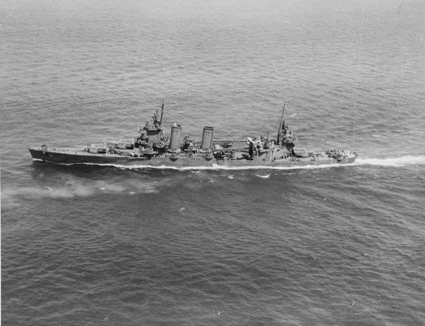 USS San Francisco (CA-38) underway, 8 April 1944 