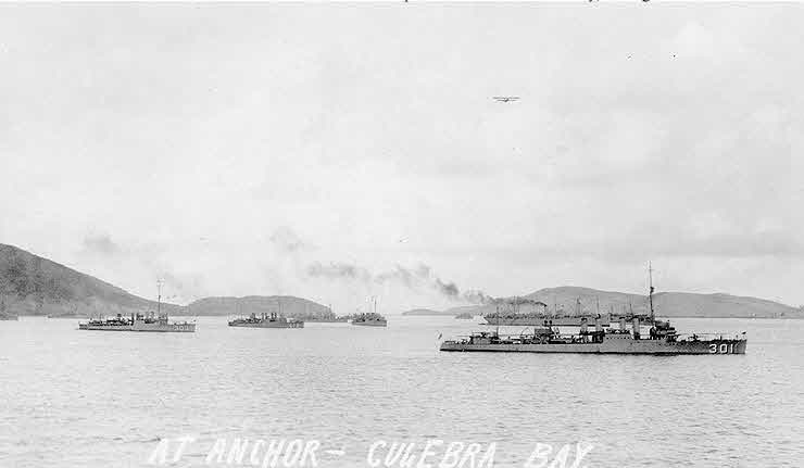 USS Somers (DD-301) at Culebra Bay, 1920s 