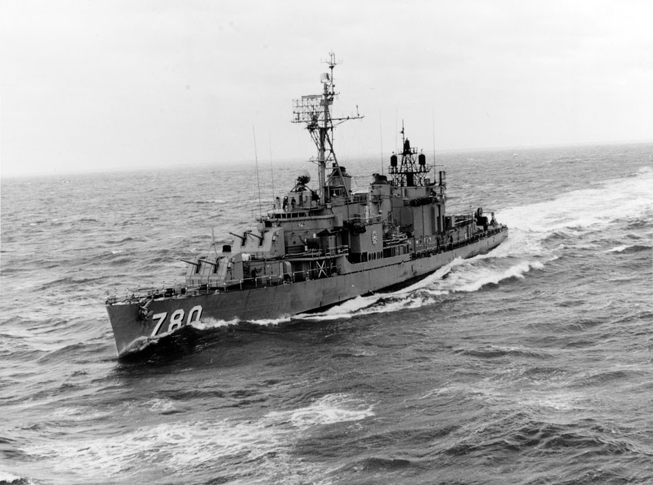 USS Stormes (DD-780) off Hampton Roads, 1968 