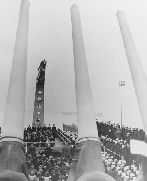 USS Topeka (CL-67) Commissioning at Boston Navy Yard, 23 December 1944 