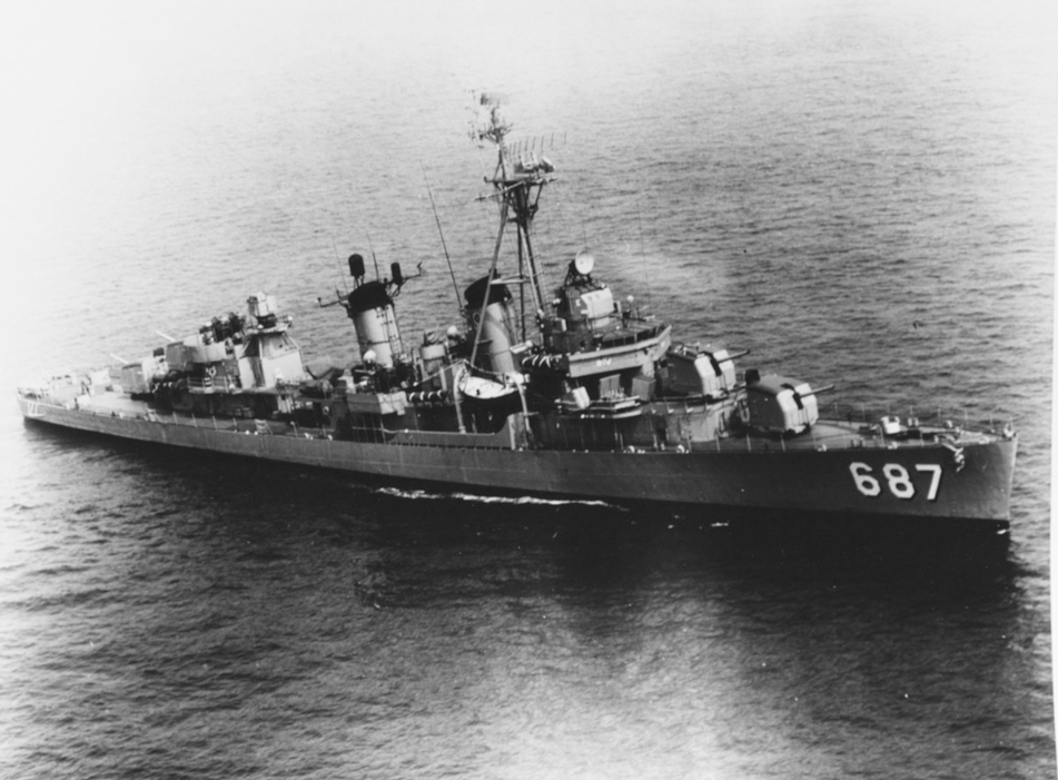 USS Uhlmann (DD-687), late 1950s 