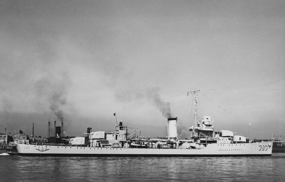 USS Warrington (DD-383) at New York Naval Review, 1939