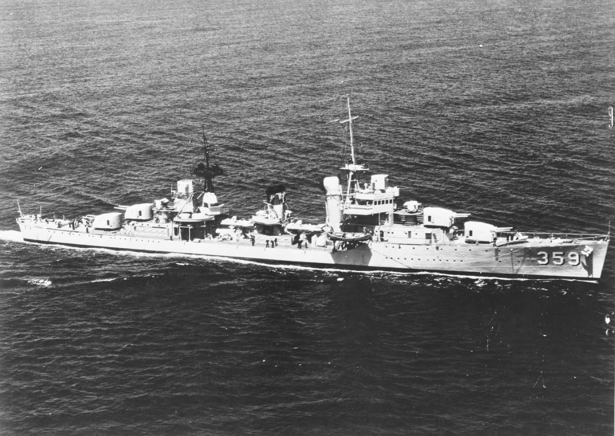 USS Winslow (DD-359) from the right 