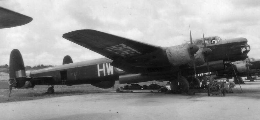 Avro Lincoln B.Mk 2 of No.100 Squadron 
