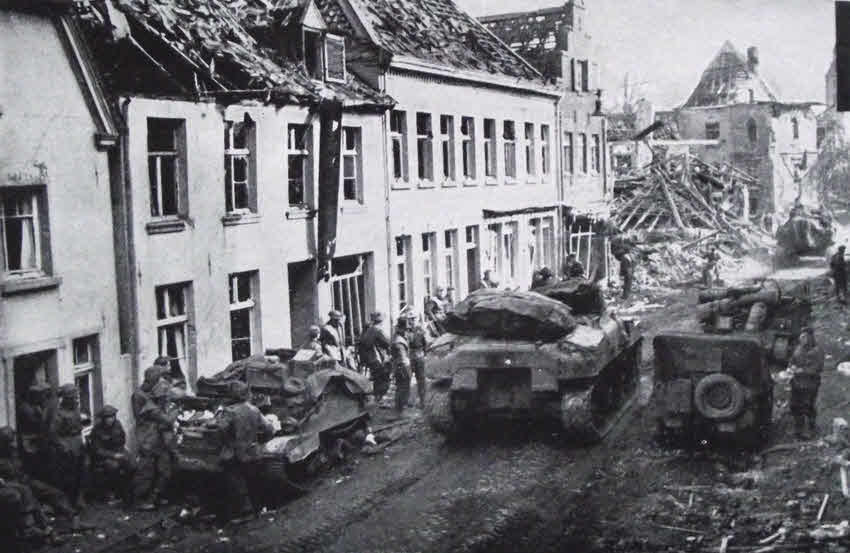 Allied troops at Xanten, 8 March 1945 