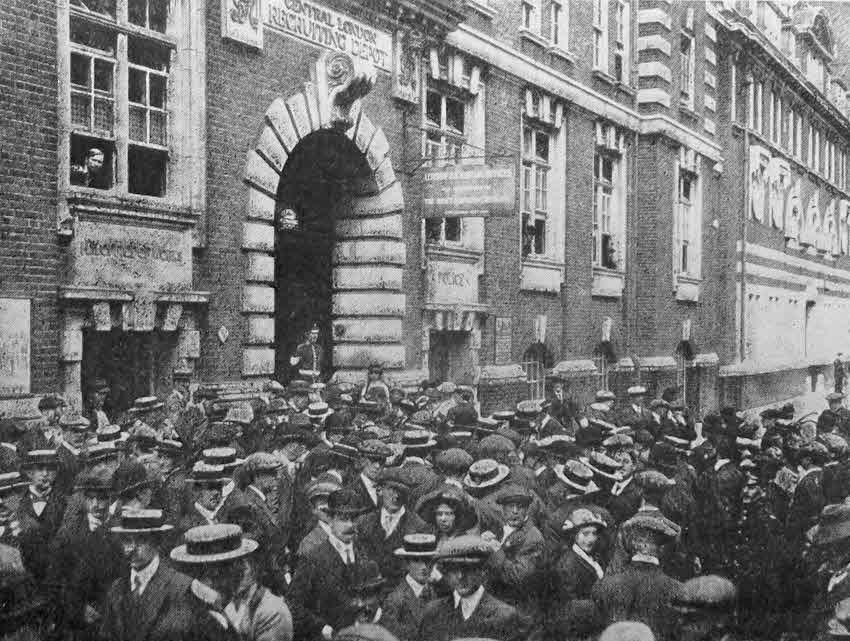 Crowds at the Central London Recruiting Depot, 1914 