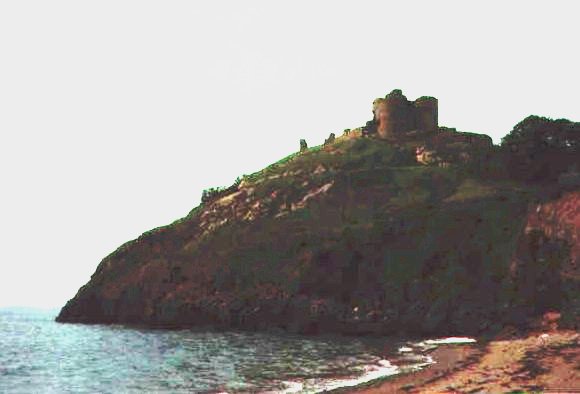 Criccieth Castle, a Welsh castle modified by Edward I during his Welsh wars