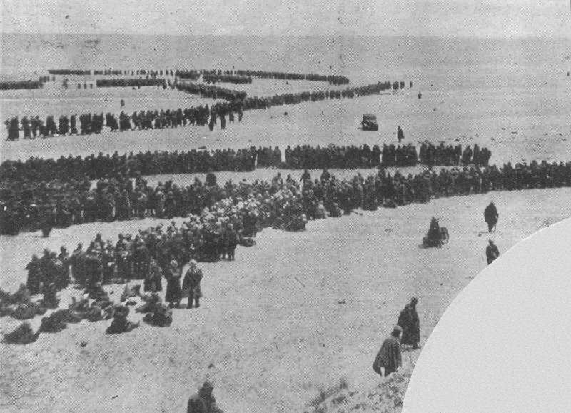 Troops wait at Dunkirk