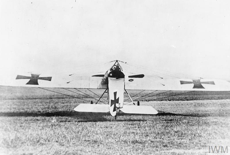 Fokker E.III from the rear 