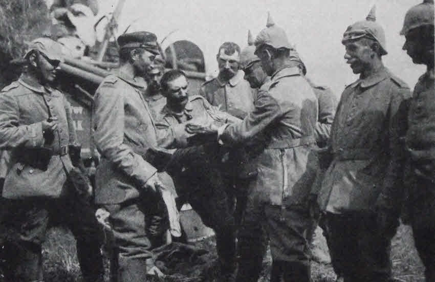 German Infantry eating Lunch, 1914 