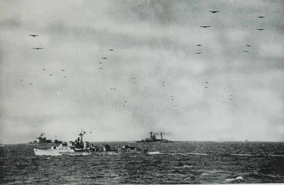 Gliders flying over the D-Day Fleet 
