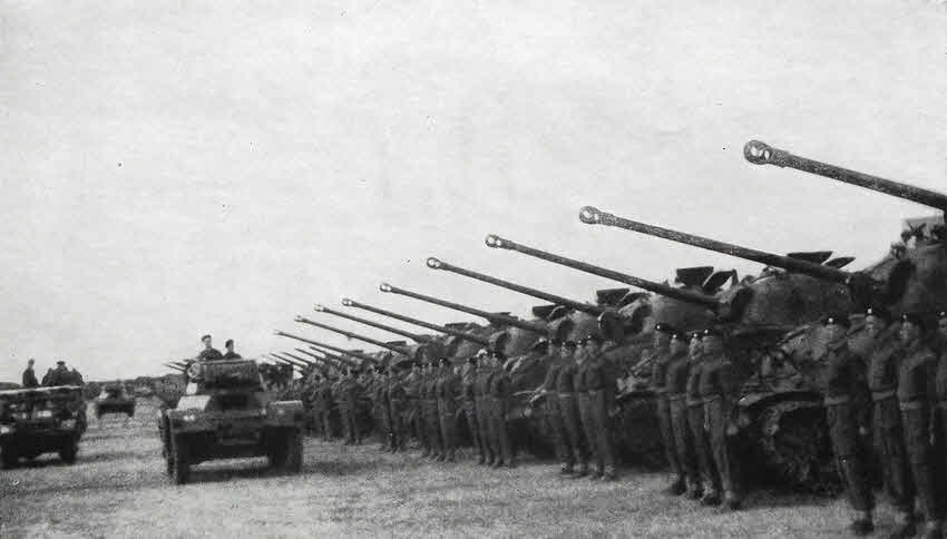 Guard's Armoured Division's final parade 