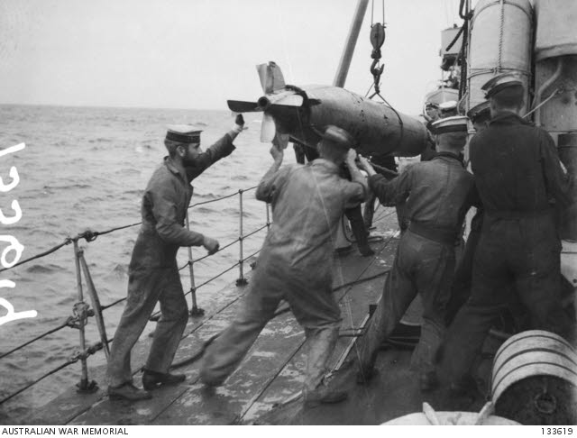 Recovering torpedo on HMAS Vampire
