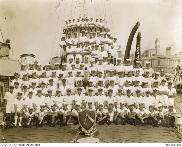 Crew of HMAS Vendetta in 1940 