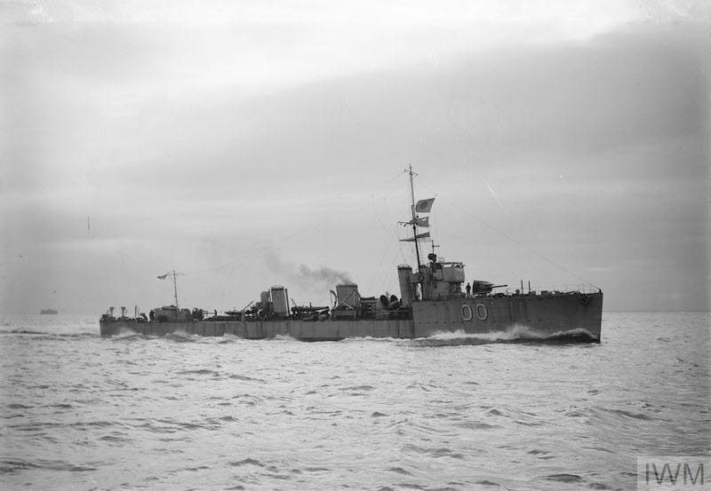 HMS Acasta from the right 