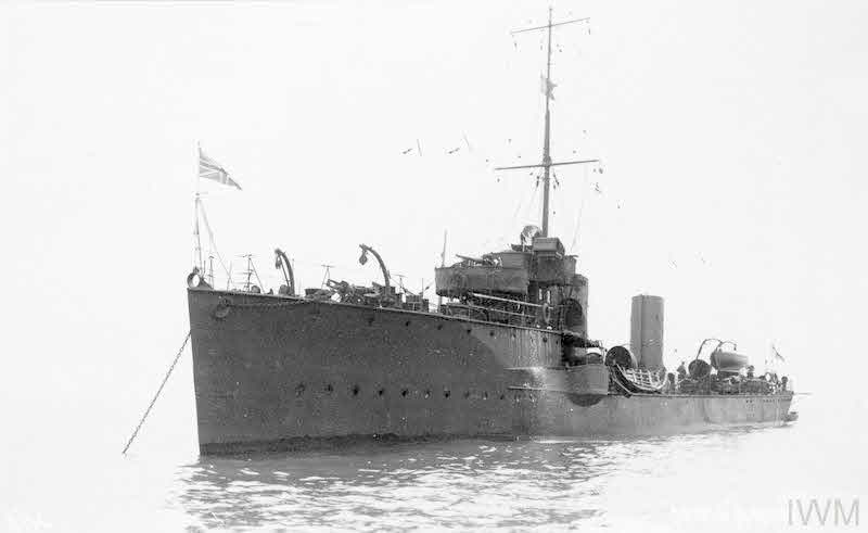 HMS Arun from the left 