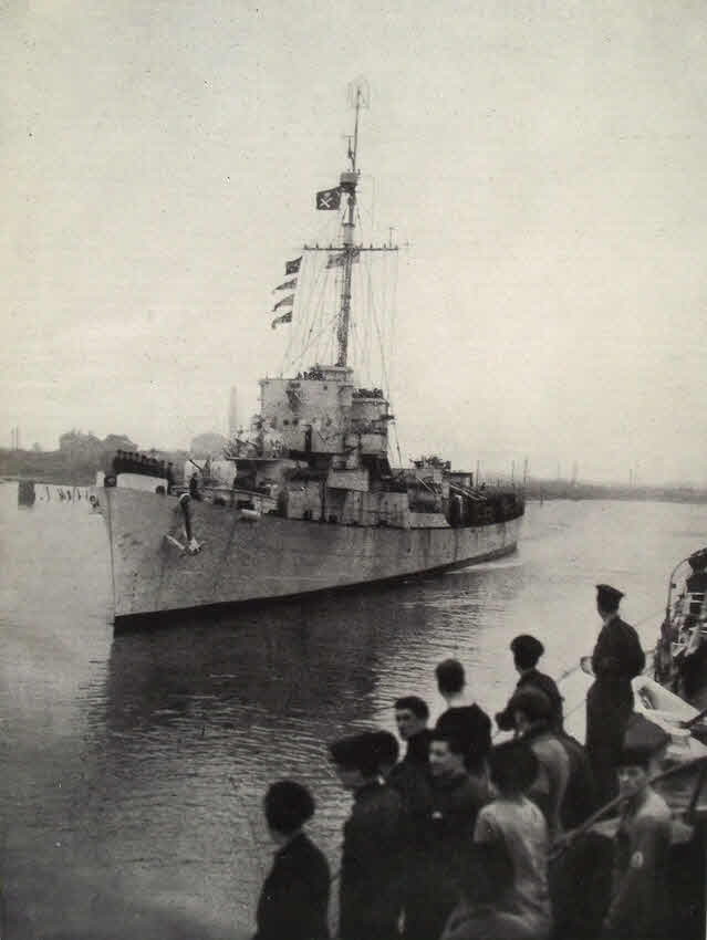 HMS Conn after patrol, April 1945 