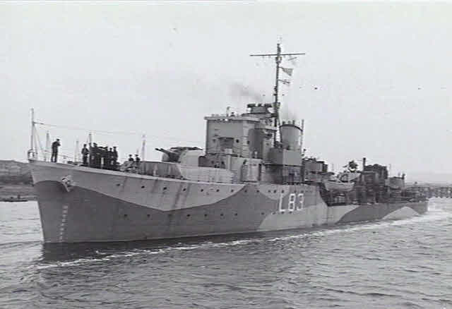HMS Derwent going astern 