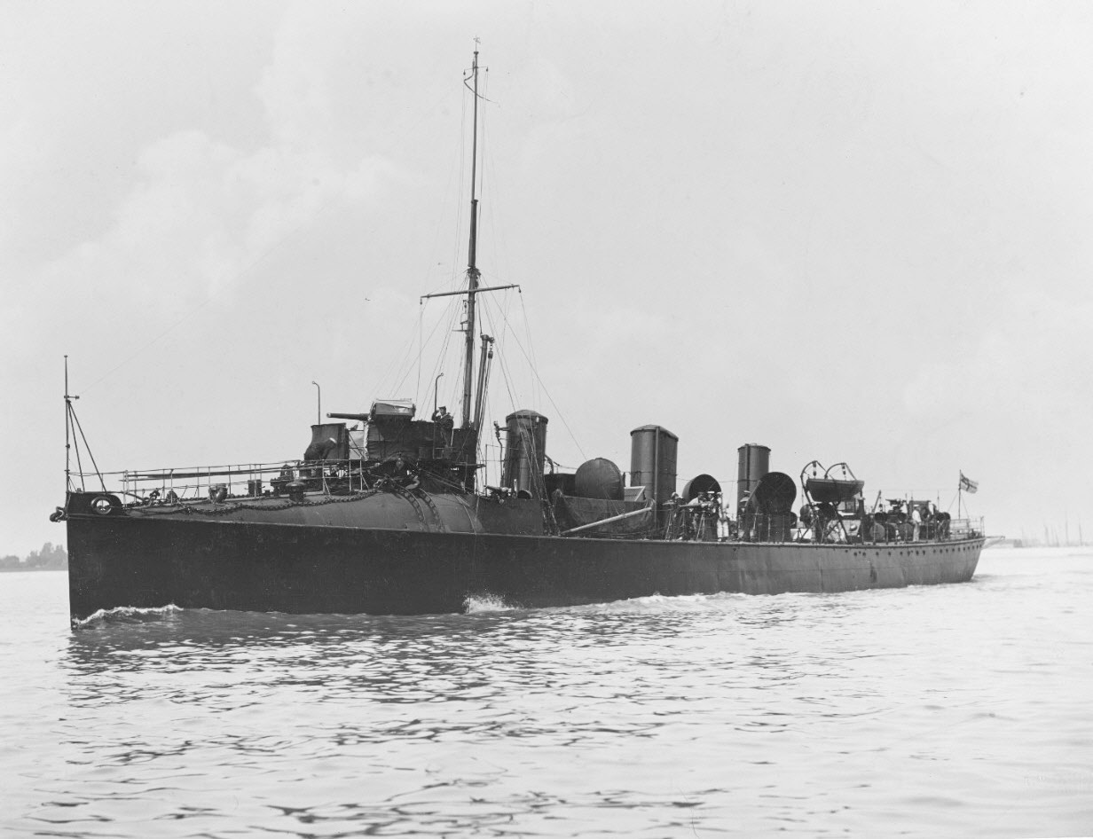HMS Flirt from the left 