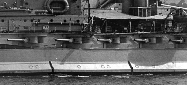 6in Guns on HMS Queen Elizabeth