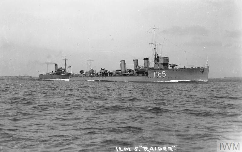 HMS Raider at sea 