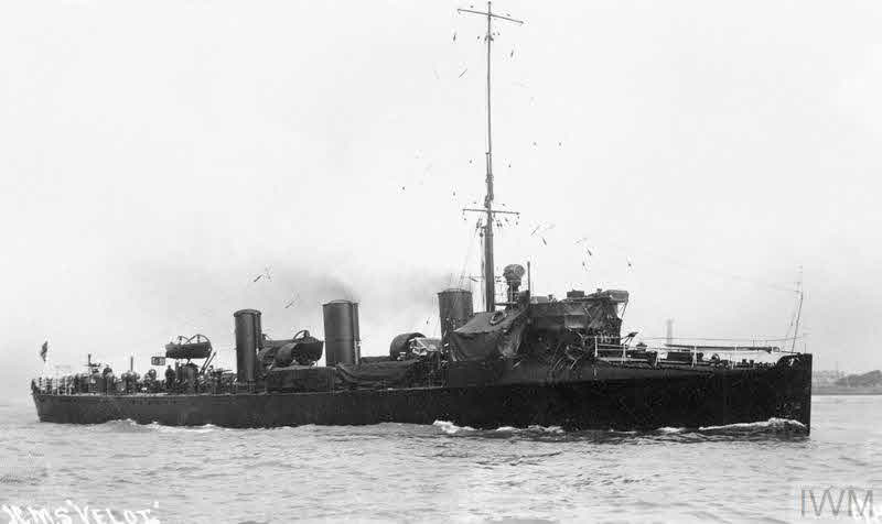 HMS Velox at sea 