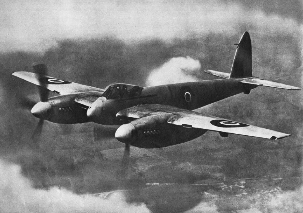 De Havilland Hornet from the front 