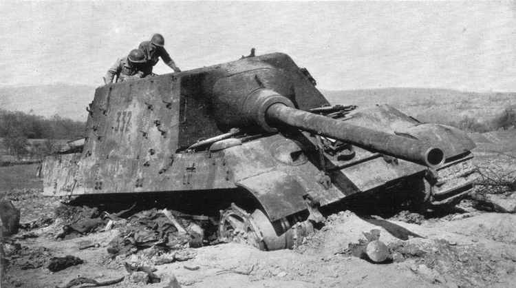 Jagdtiger or Jagdpanzer VI