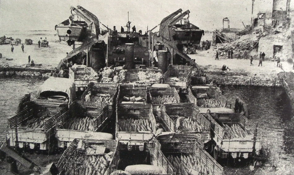 Landing ammo trucks, Anzio 