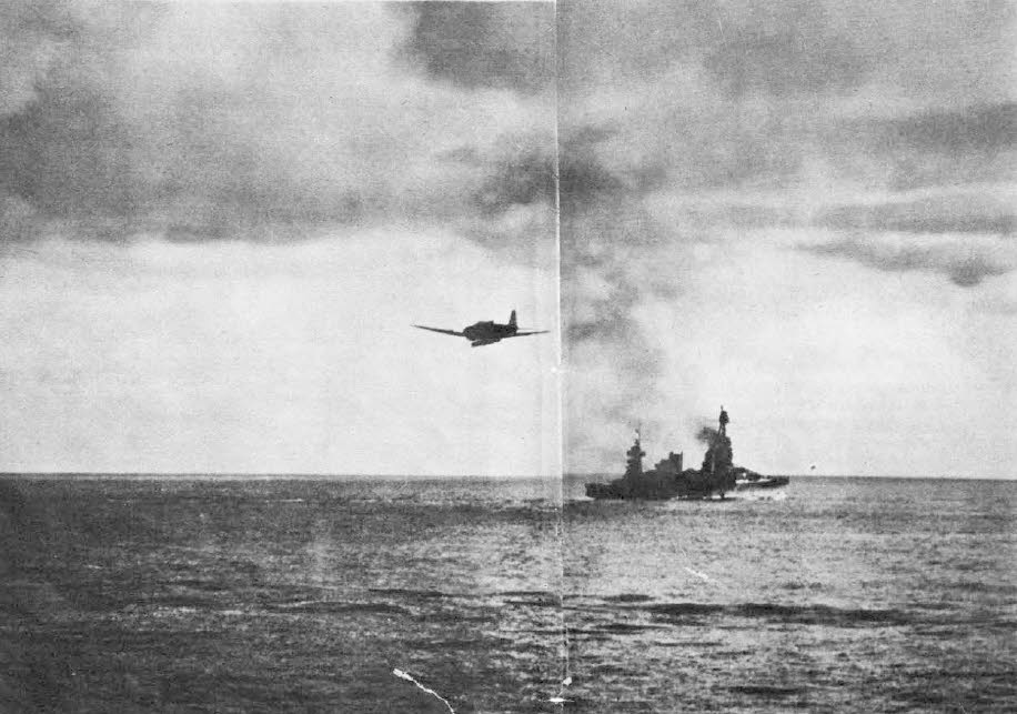 Nakajima B5N 'Kate' in torpedo attack (1 of 2) 