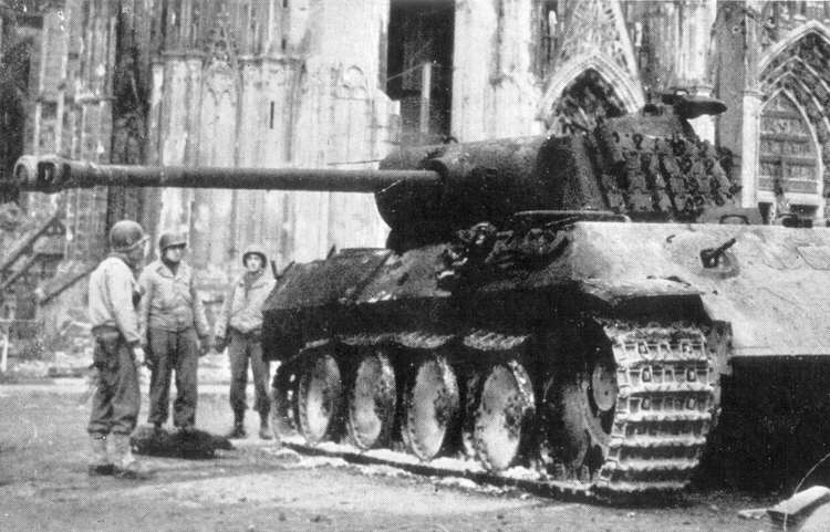 Panzer V Panther Ausf G in Cologne 
