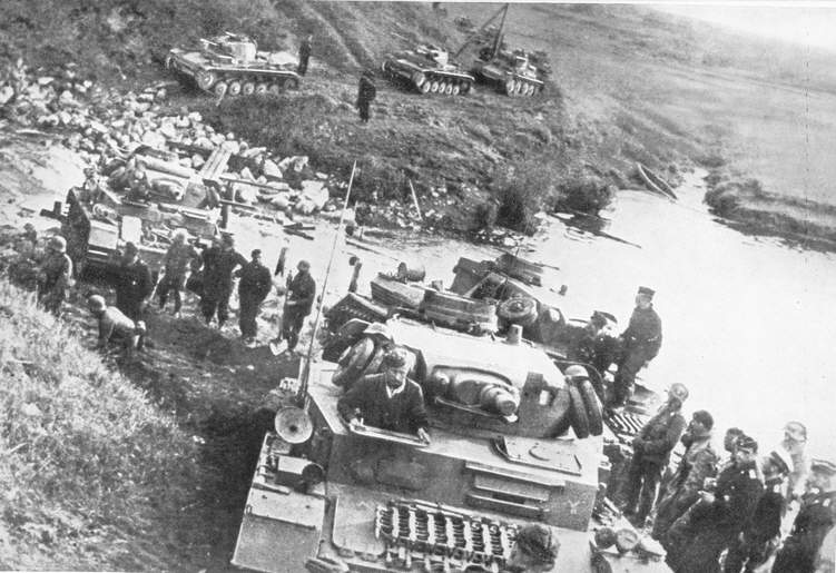 Panzer Column, Russia 1941