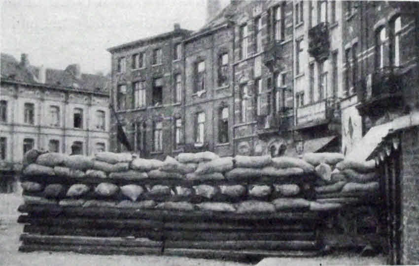 Sandbags in Brussels, 1914 