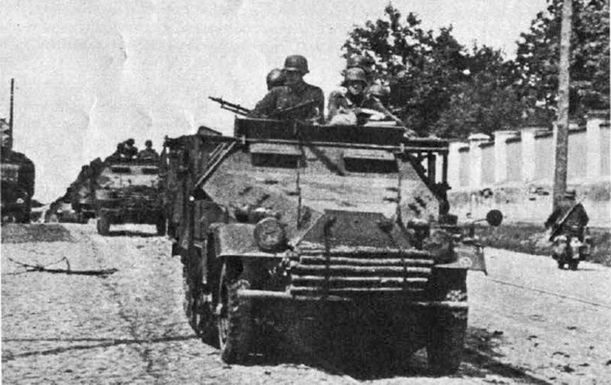 Sd.Kfz. 251 Half Track from the Front 